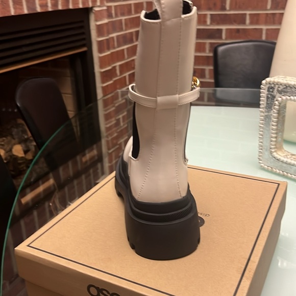 ASOS bootie - Picture 4 of 4